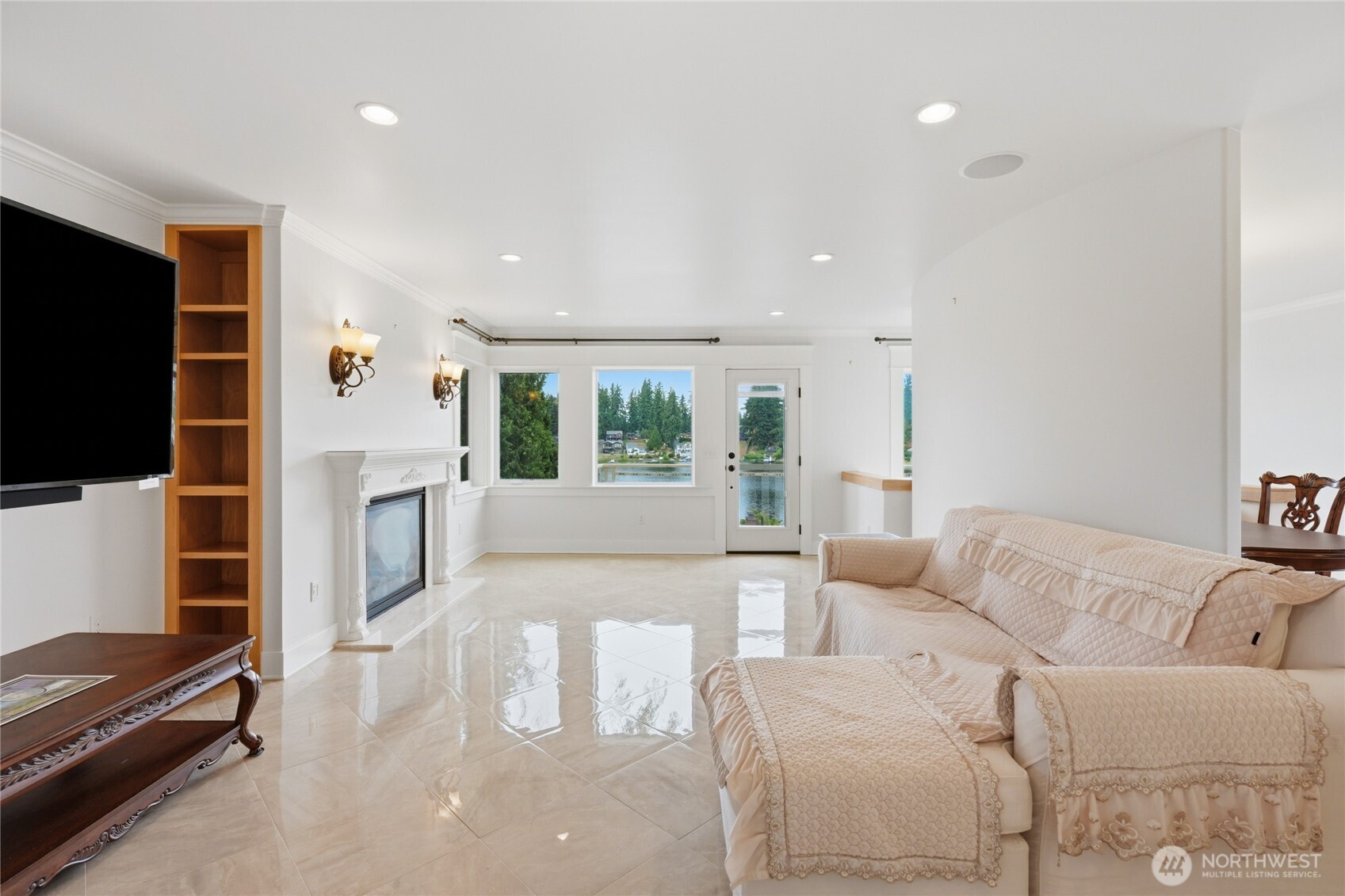 3821 Shelby Road Lynnwood, WA 98087 - Photo 6 of 40