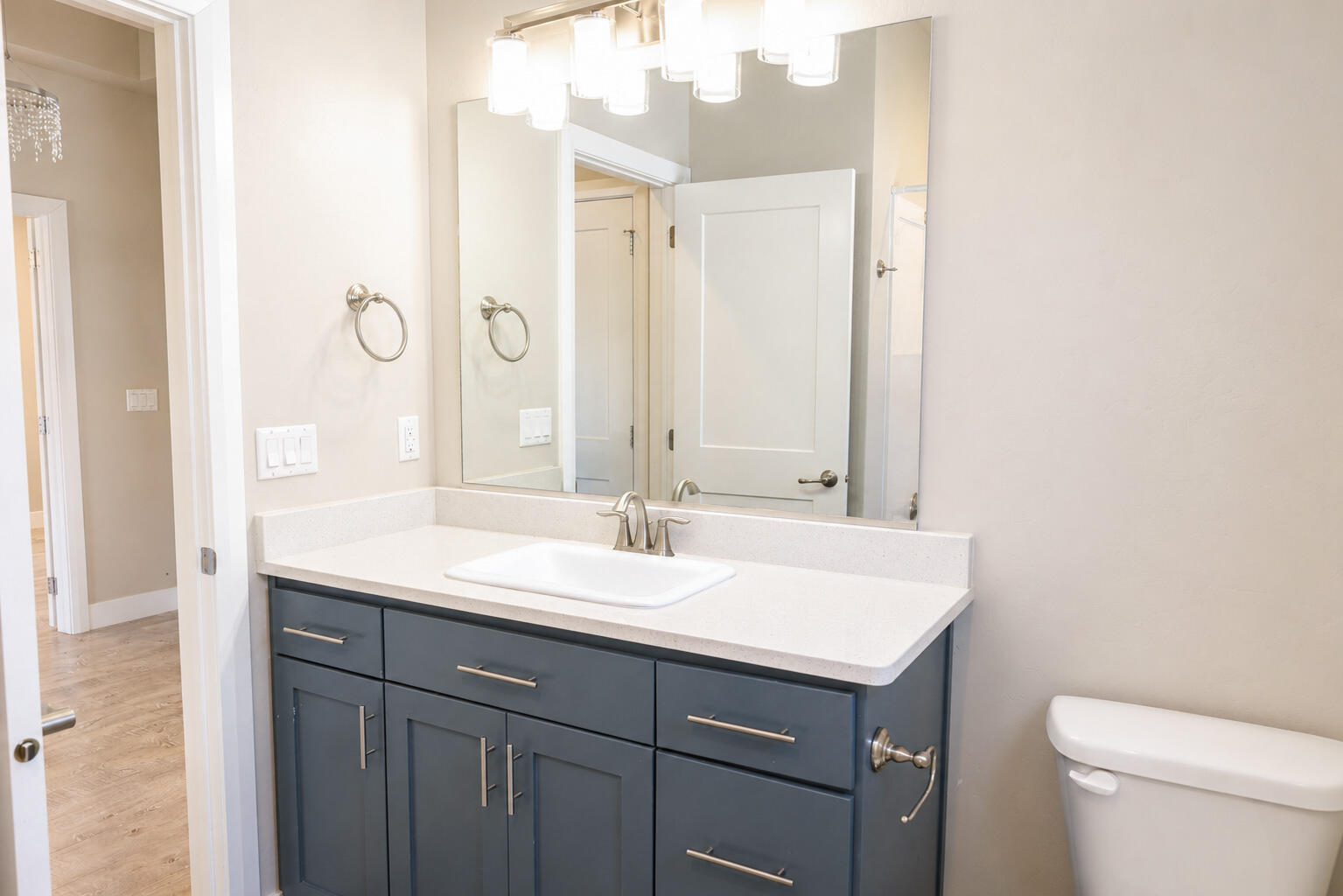 94 North Windsor Road Cedar City, UT 84720 - Photo 40 of 57 Bathroom