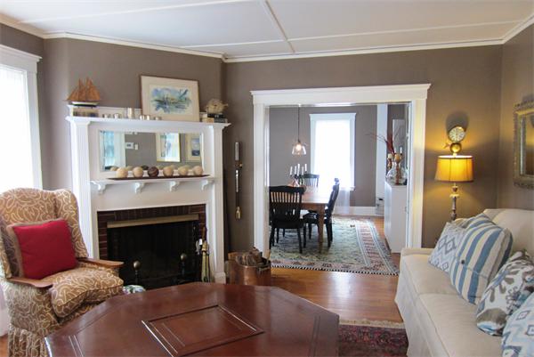 44 Farrar Road Lincoln, MA 01773 - Photo 2 of 18 Gallery Image 2