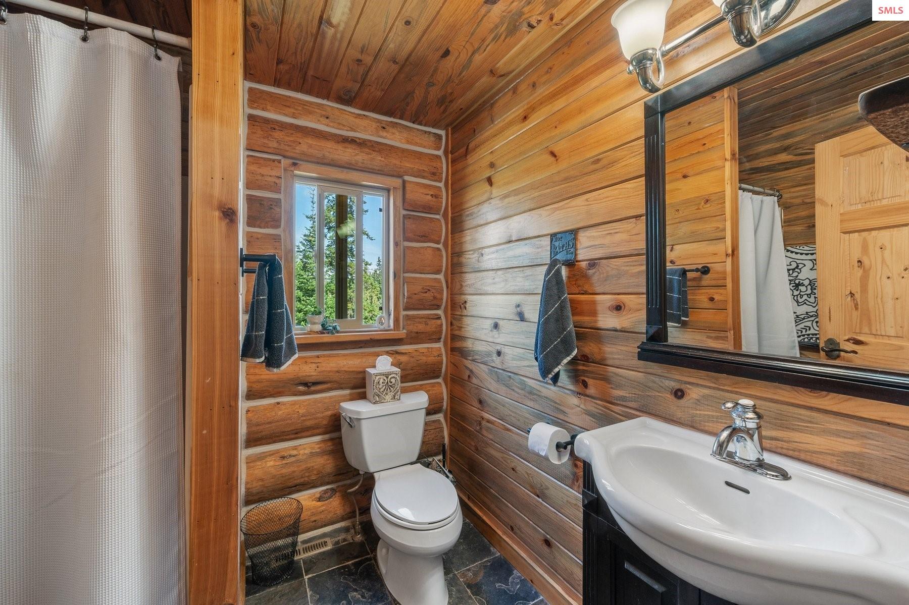 124 Brown Creek Road Naples, ID 83847 - Photo 11 of 65 With Walk In Shower