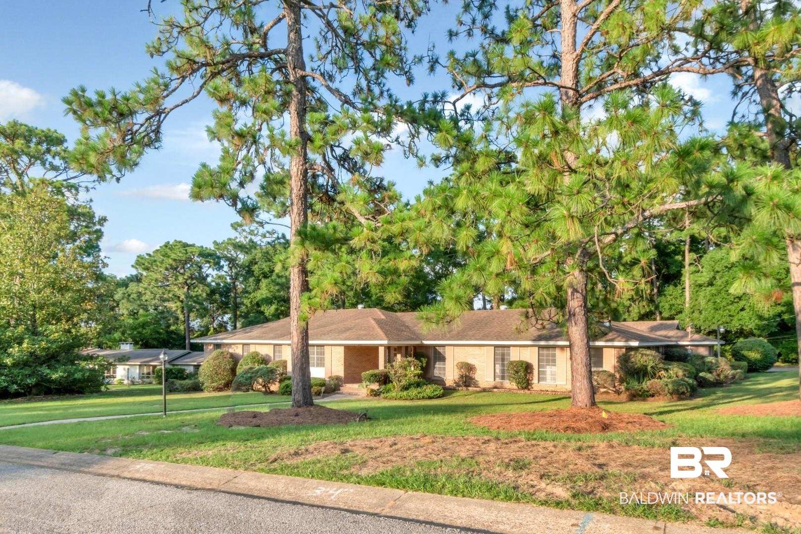241 Suzanne Circle Mobile, AL 36608 - Photo 38 of 41 Ranch-style house with a front yard