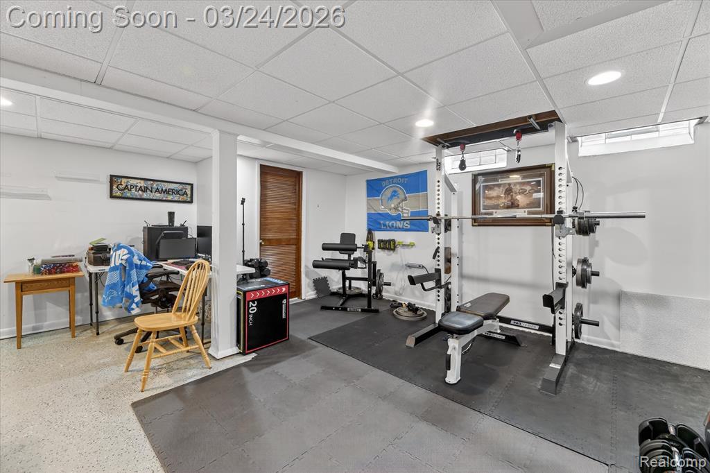 18053 Airport Road Fraser, MI 48026 - Photo 17 of 26