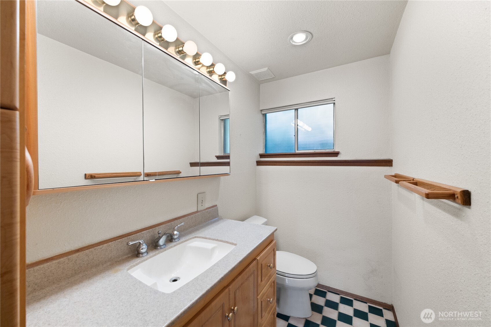 220 Skagit Way La Conner, WA 98257 - Photo 23 of 40