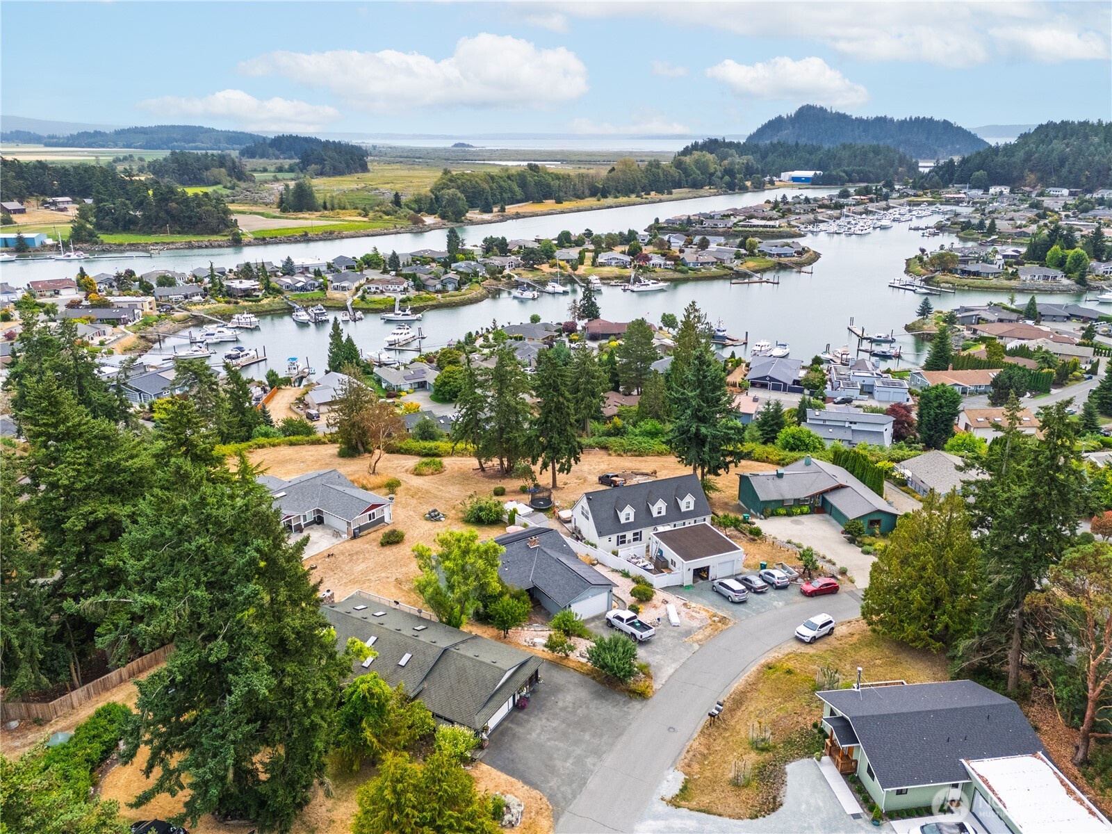 220 Skagit Way La Conner, WA 98257 - Photo 37 of 40