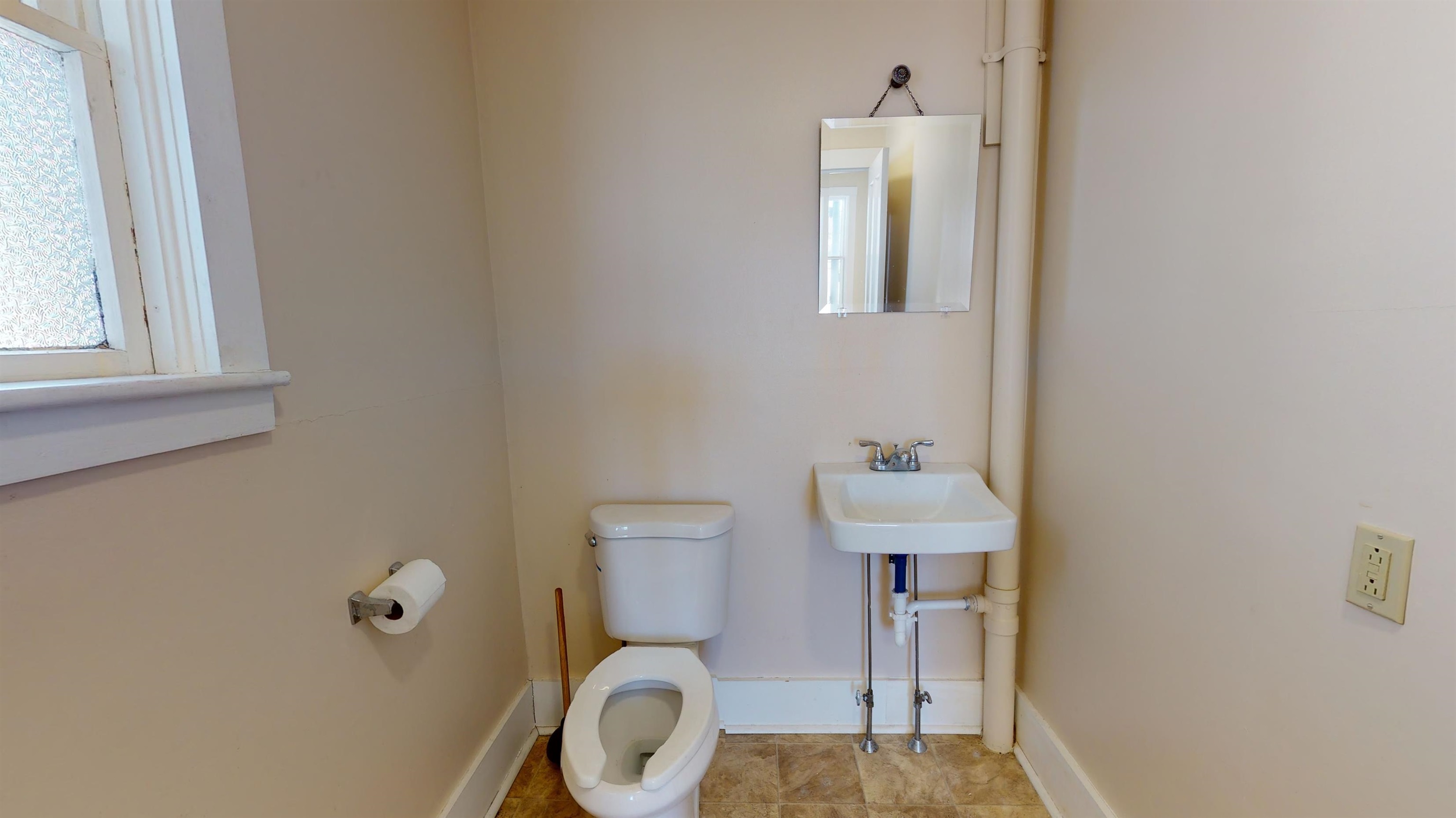 29 Court Street Middlebury, VT 05753 - Photo 9 of 32