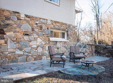 8110 Rugby Road Manassas Park, VA 20111 - Photo 22 of 30 Exterior (General)