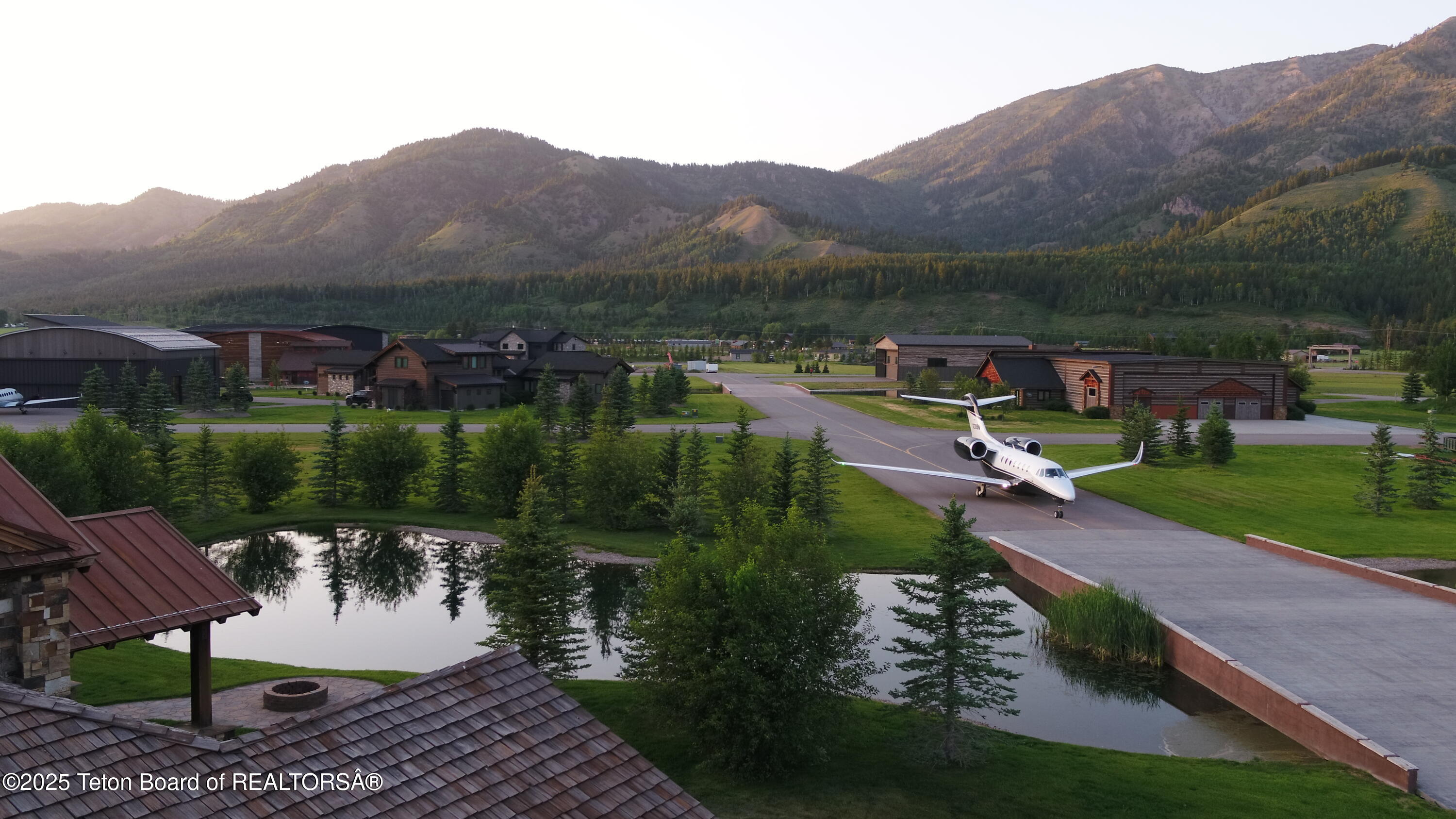 Lot 7 Alpine Village Loop Alpine, WY 83128 - Photo 4 of 21 Refuge Taxi3