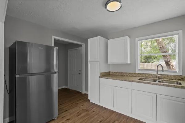 $1,600 | 5931 Southville Street, Houston, TX 77033