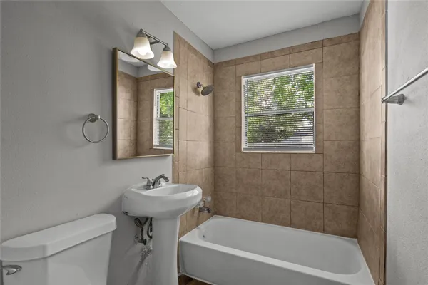 $1,600 | 5931 Southville Street, Houston, TX 77033