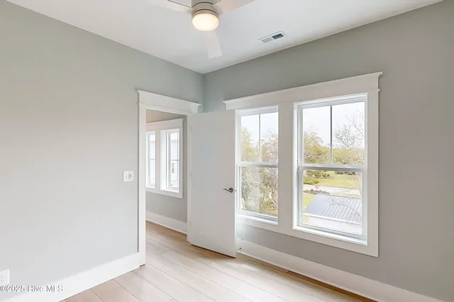 $799,000 | 64 Pier Vw Court, Hampstead, NC 28443