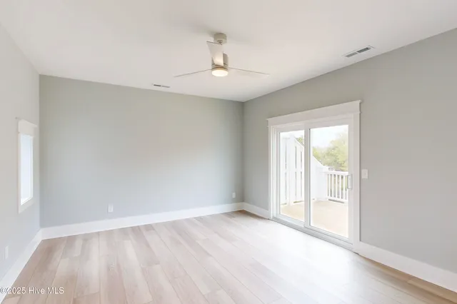 $799,000 | 64 Pier Vw Court, Hampstead, NC 28443