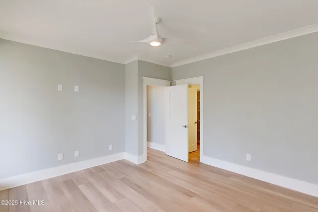 $799,000 | 64 Pier Vw Court, Hampstead, NC 28443