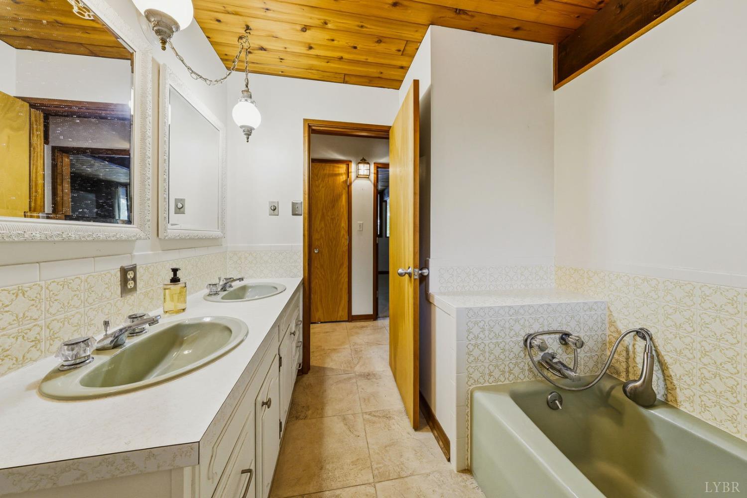 305 Lake Ridge Drive Forest, VA 24551 - Photo 56 of 84