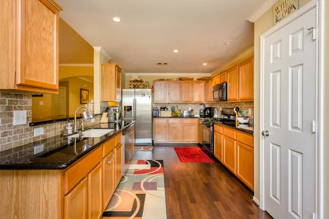 $2,300 | 24718 Cobble Canyon Lane, Katy, TX 77494