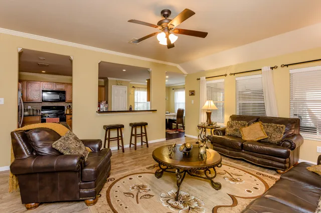 $2,300 | 24718 Cobble Canyon Lane, Katy, TX 77494