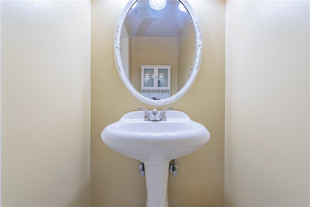 349 Hemlock Road Trafford, PA 15085 - Photo 20 of 25 Gallery Image 20