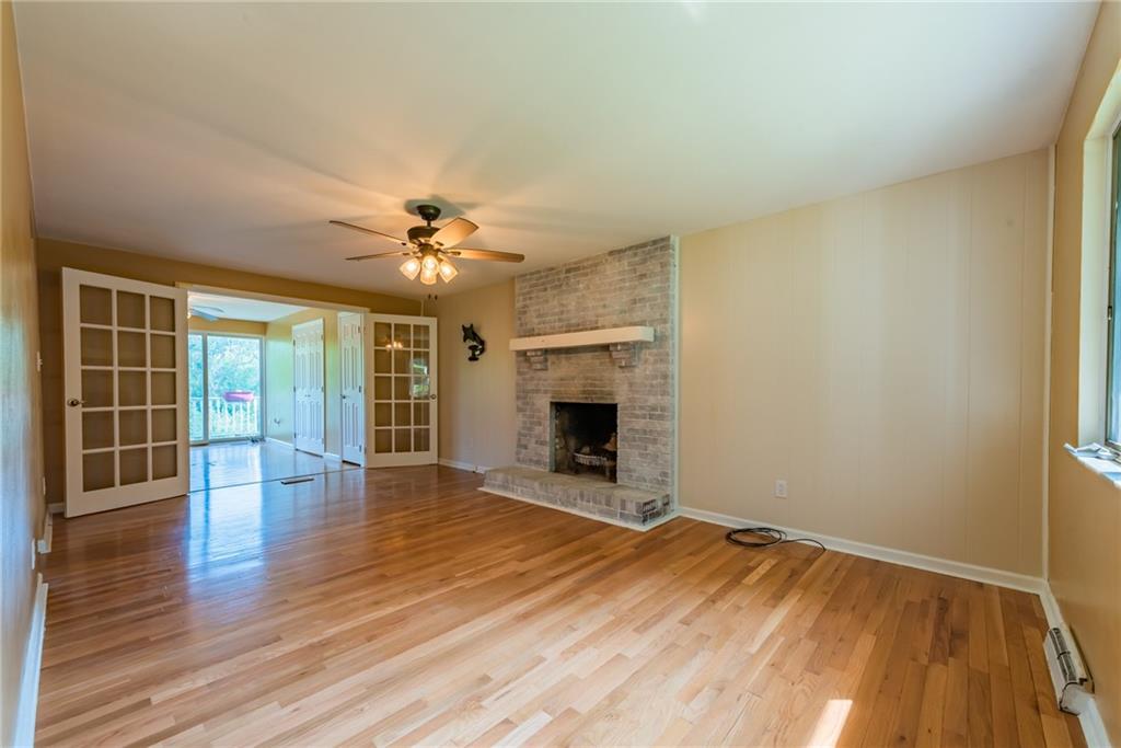 349 Hemlock Road Trafford, PA 15085 - Photo 3 of 25 Gallery Image 3