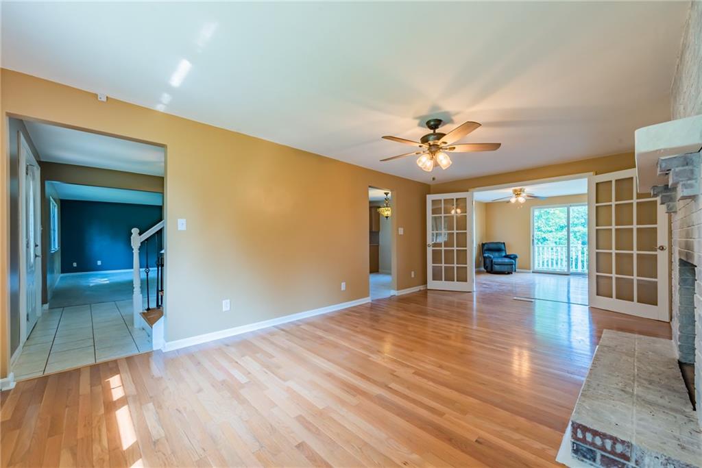 349 Hemlock Road Trafford, PA 15085 - Photo 4 of 25 Gallery Image 4
