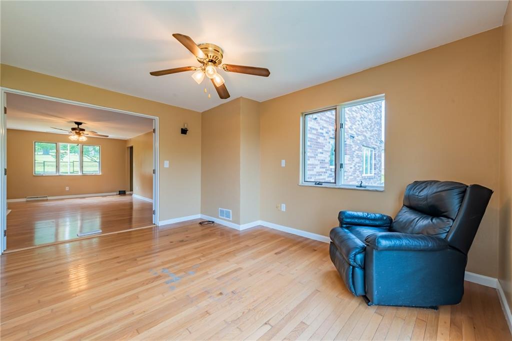 349 Hemlock Road Trafford, PA 15085 - Photo 10 of 25 Gallery Image 10
