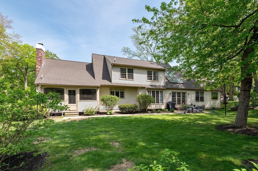 499 Chadwick Road Haverhill, MA 01835 - Photo 4 of 42