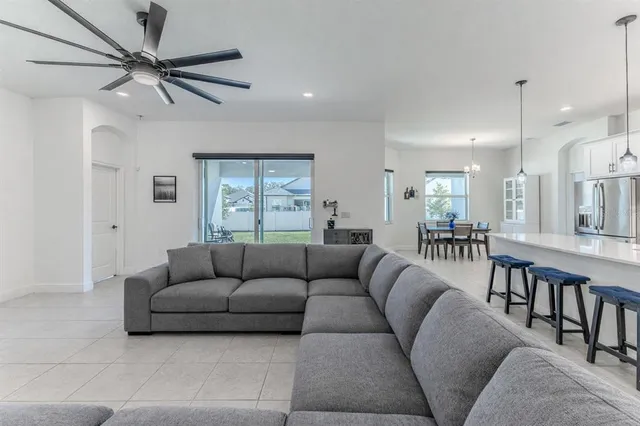 $689,900 | 1252 Kelsa Anne Dr Spring Hill, Spring Hill, FL 34609