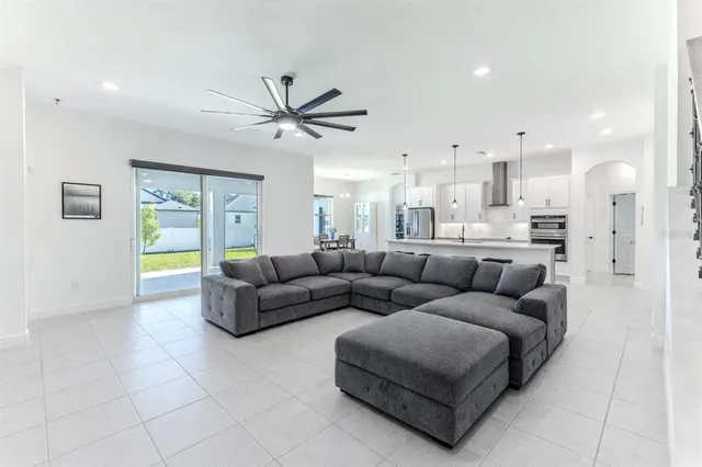 $689,900 | 1252 Kelsa Anne Dr Spring Hill, Spring Hill, FL 34609