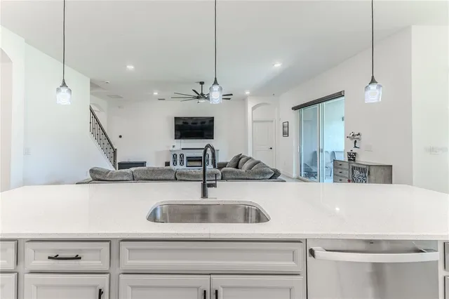 $689,900 | 1252 Kelsa Anne Dr Spring Hill, Spring Hill, FL 34609