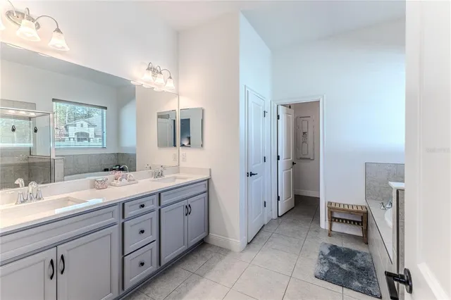 $689,900 | 1252 Kelsa Anne Dr Spring Hill, Spring Hill, FL 34609