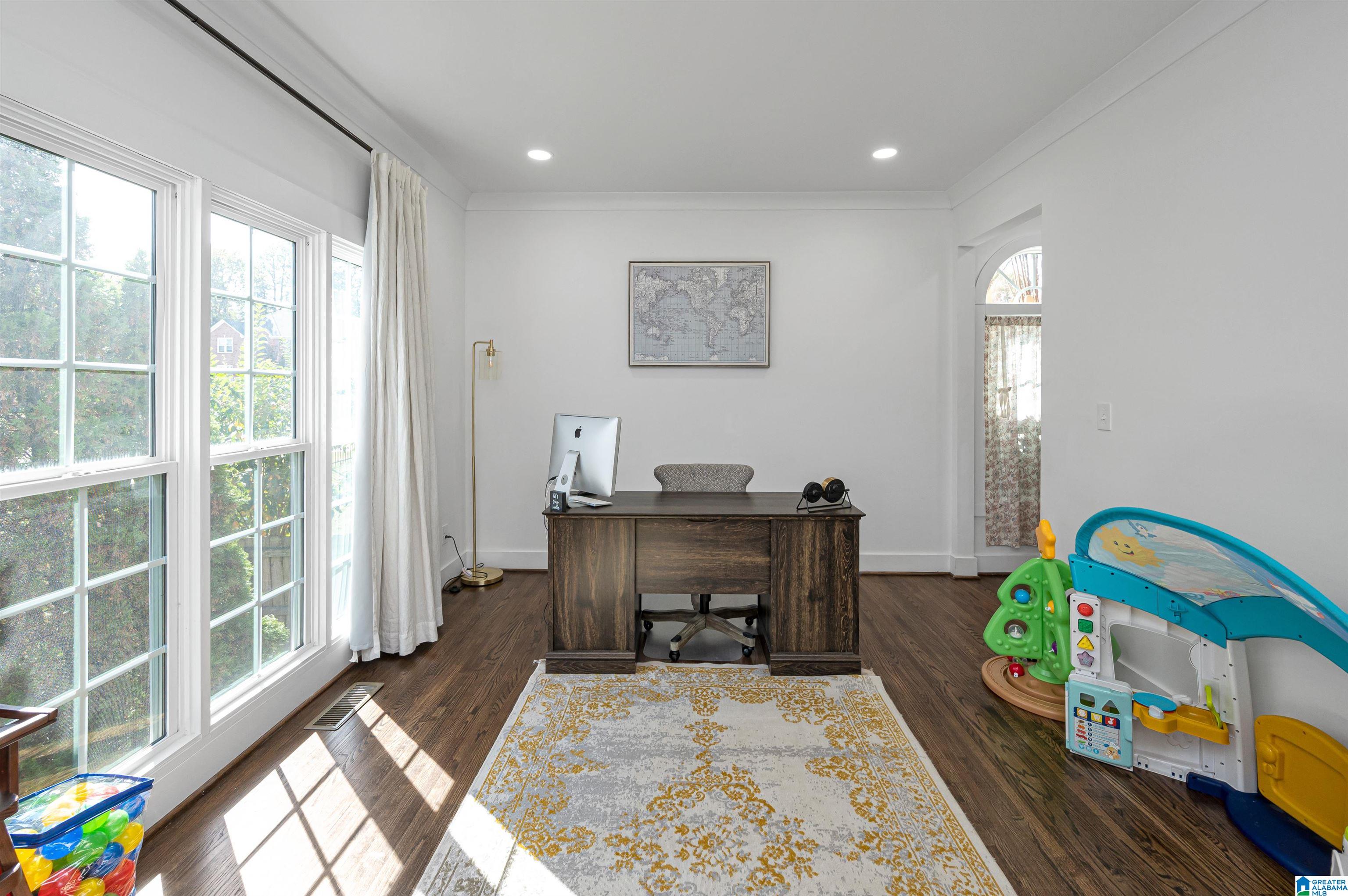 809 Boulder Ridge Circle Birmingham, AL 35244 - Photo 4 of 40