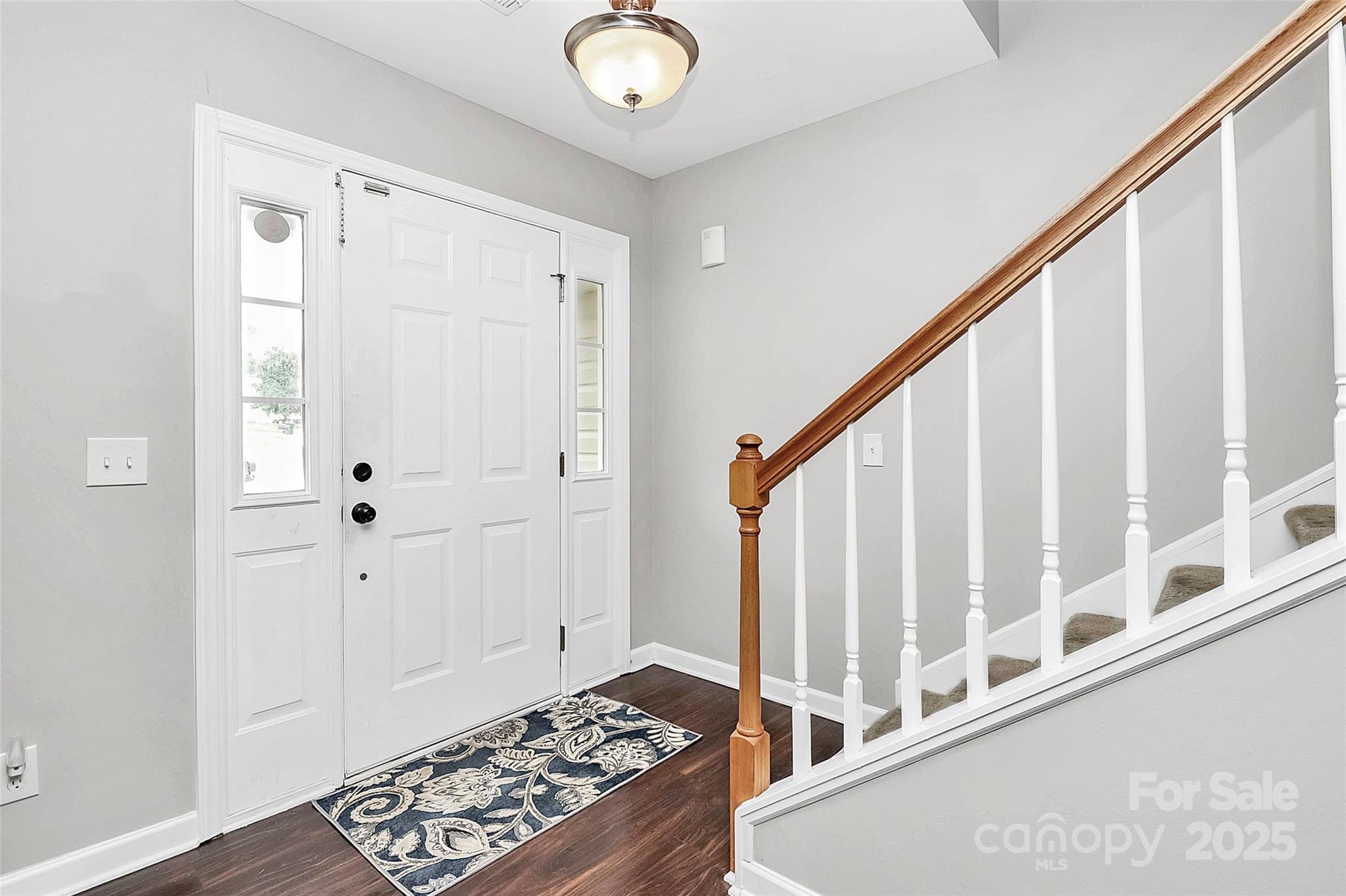 1300 Dunmore Court Clover, SC 29710 - Photo 4 of 37