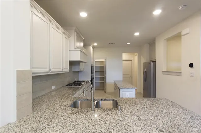 $2,695 | 420 Texas Drive, Plano, TX 75075