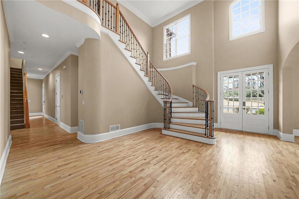 225 Lake Summit View Atlanta, GA 30342 - Photo 17 of 45