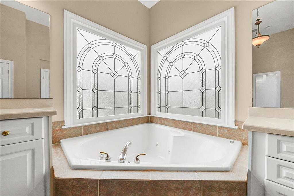 225 Lake Summit View Atlanta, GA 30342 - Photo 25 of 45