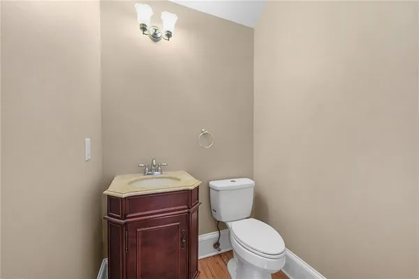 $5,500 | 225 Lake Summit View, Atlanta, GA 30342