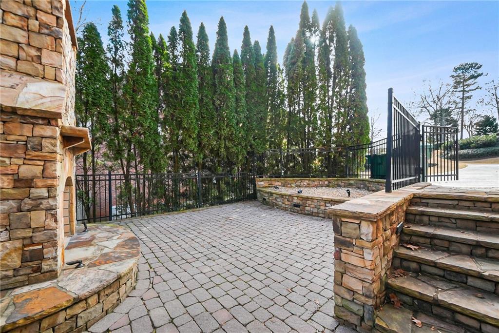 225 Lake Summit View Atlanta, GA 30342 - Photo 45 of 45