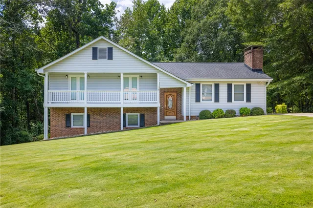 $495,000 | 404 South Old Mill Road, Seneca, SC 29678