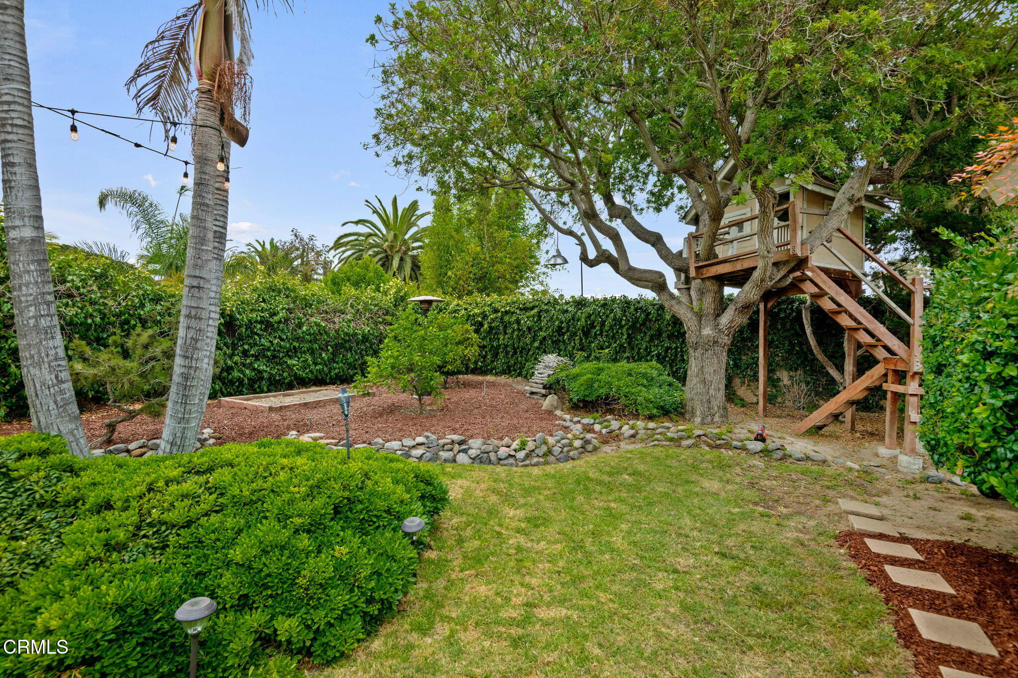 1501 Devonshire Drive Oxnard, CA 93030 - Photo 32 of 39 a view of an outdoor space