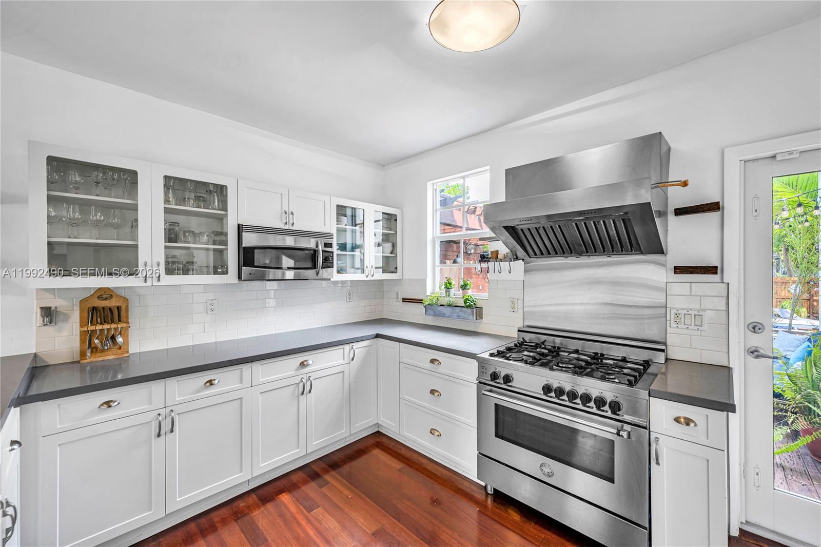 1601 Southwest 11th Terrace Miami, FL 33135 - Photo 10 of 51