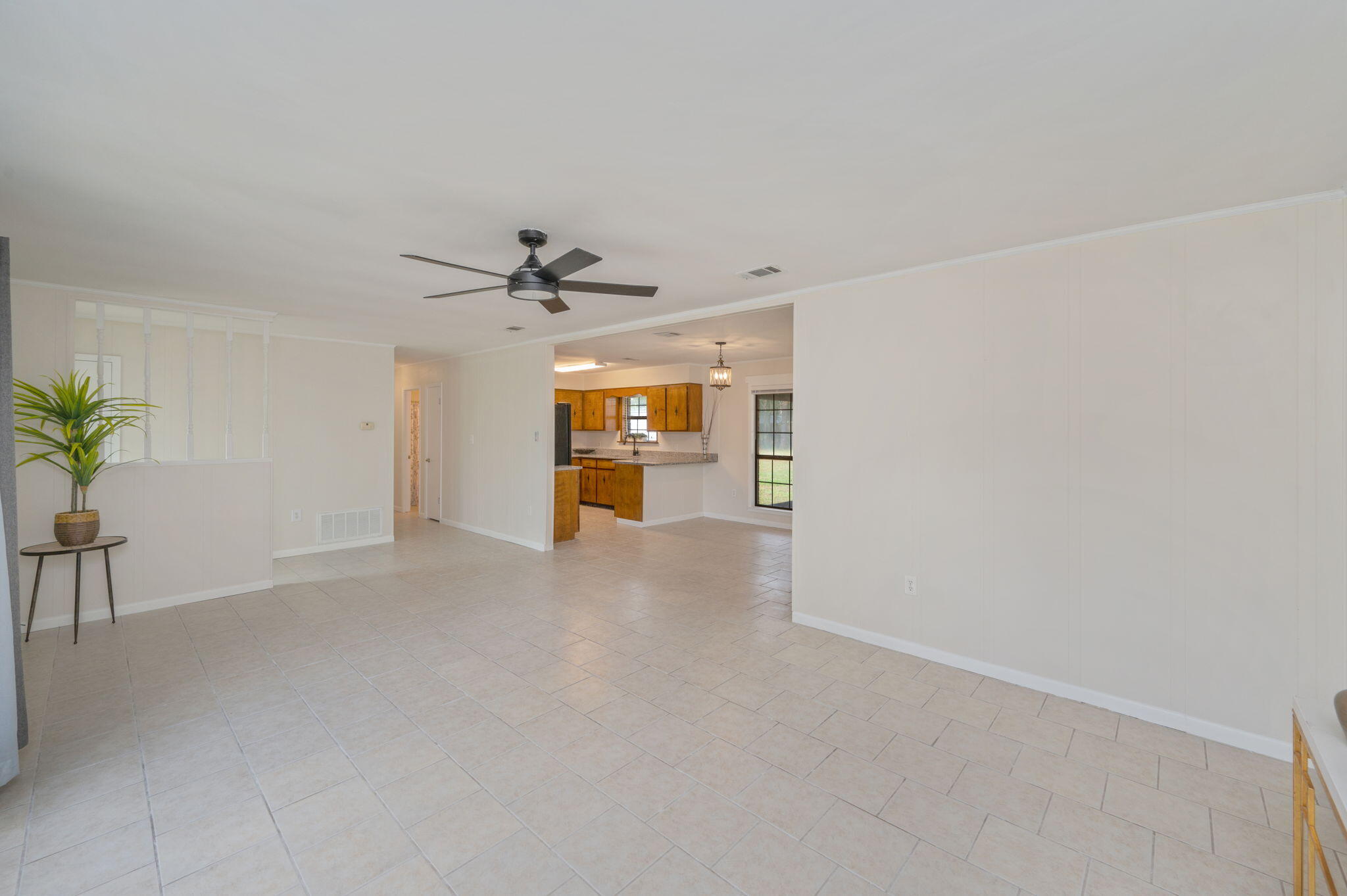 5356 Constitution Road Crestview, FL 32539 - Photo 3 of 32 a view of a livingroom and a hallway