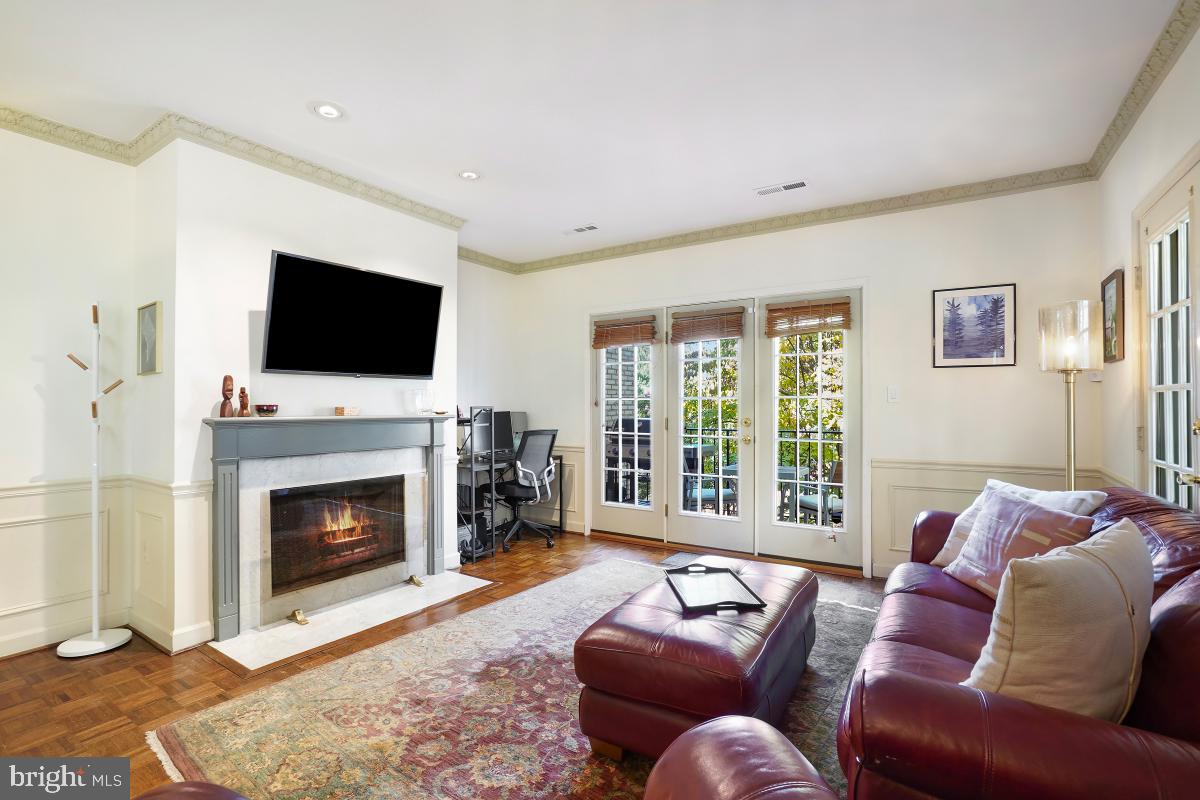 4607 MacArthur Boulevard Northwest, Unit B Washington, DC 20007 - Photo 8 of 34