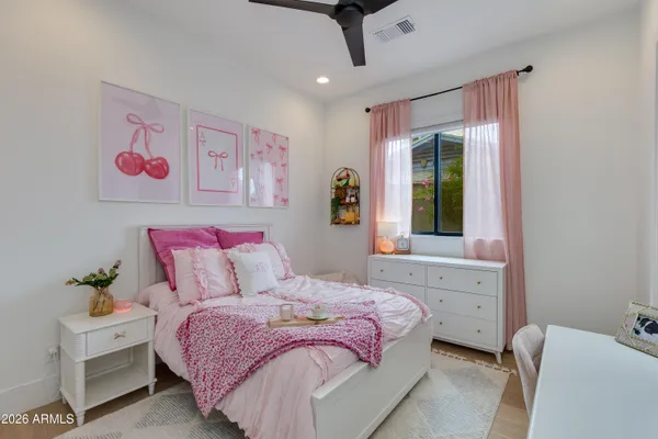 $1,950,000 | 5513 East Verde Lane, Phoenix, AZ 85018