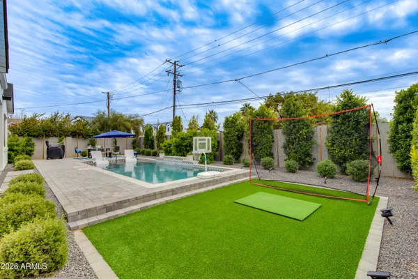 $1,950,000 | 5513 East Verde Lane, Phoenix, AZ 85018