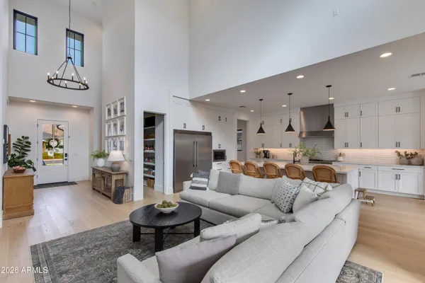 $1,950,000 | 5513 East Verde Lane, Phoenix, AZ 85018