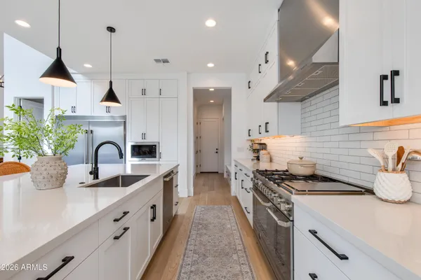 $1,950,000 | 5513 East Verde Lane, Phoenix, AZ 85018