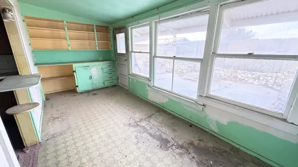 a view of an empty walk in closet