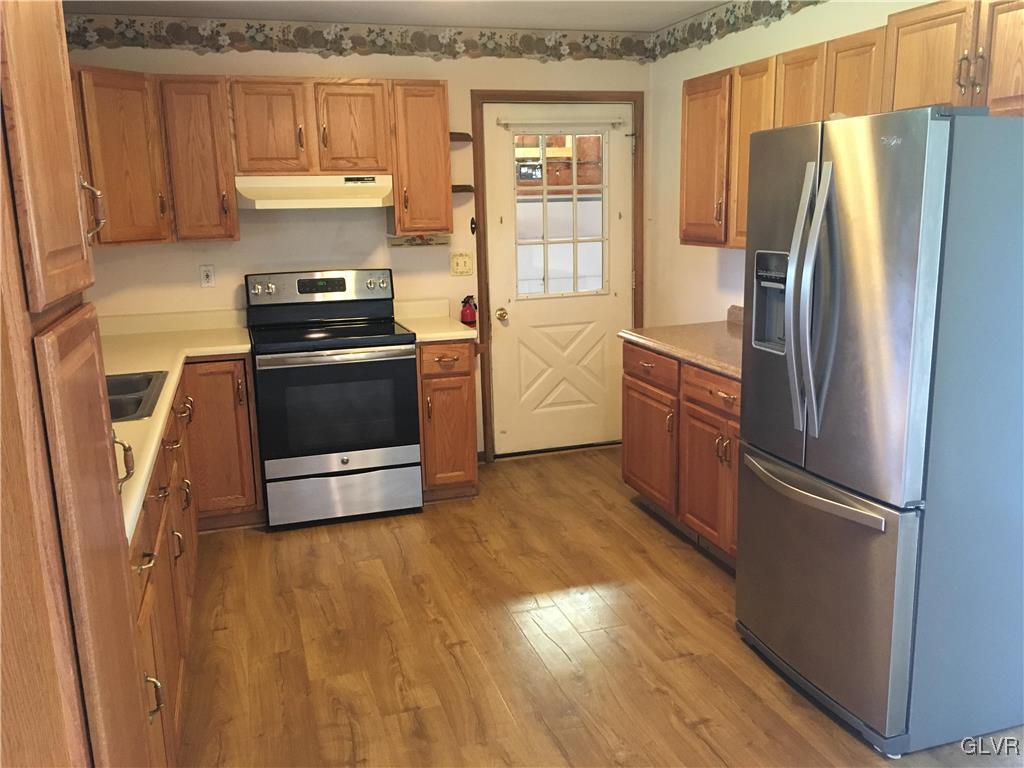 571 West Moorestown Road Nazareth, PA 18064 - Photo 3 of 16