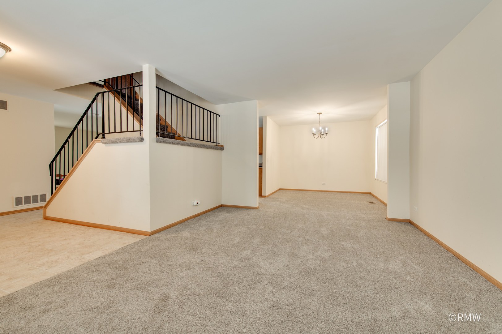 443 Seneca Lane Bolingbrook, IL 60440 - Photo 5 of 23