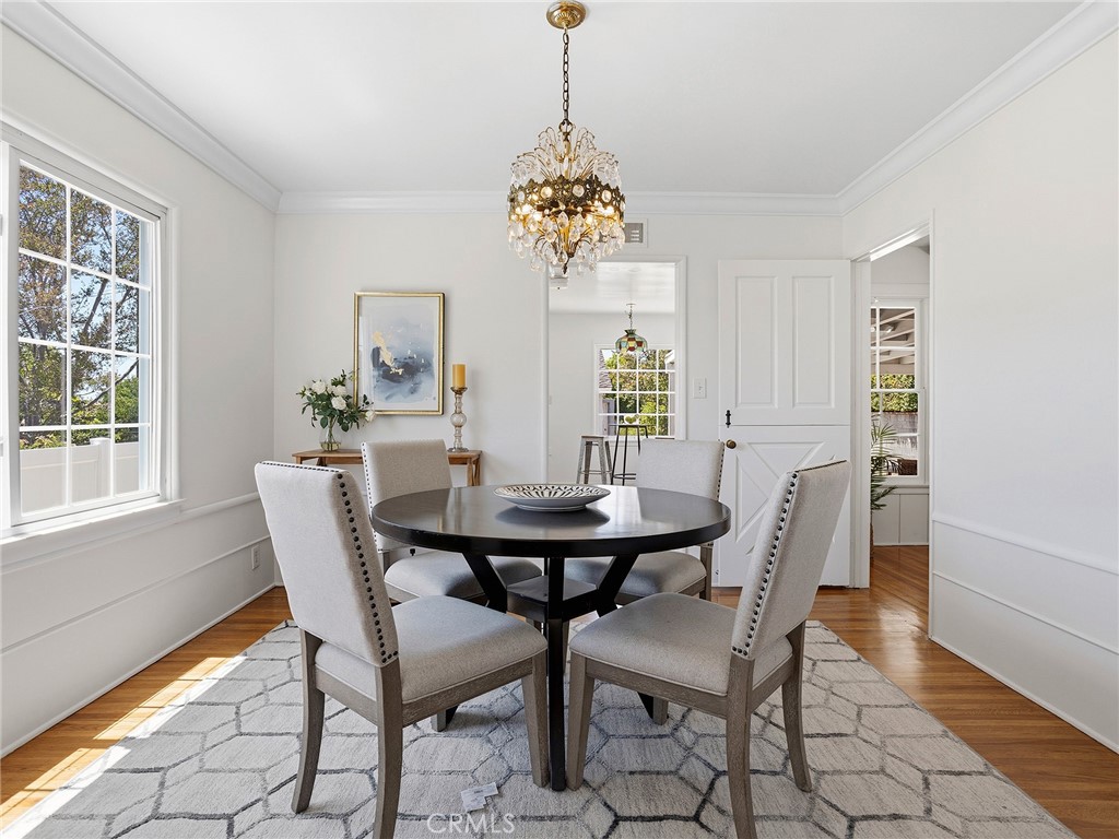 521 Bethany Road Burbank, CA 91504 - Photo 11 of 50 Dining Room