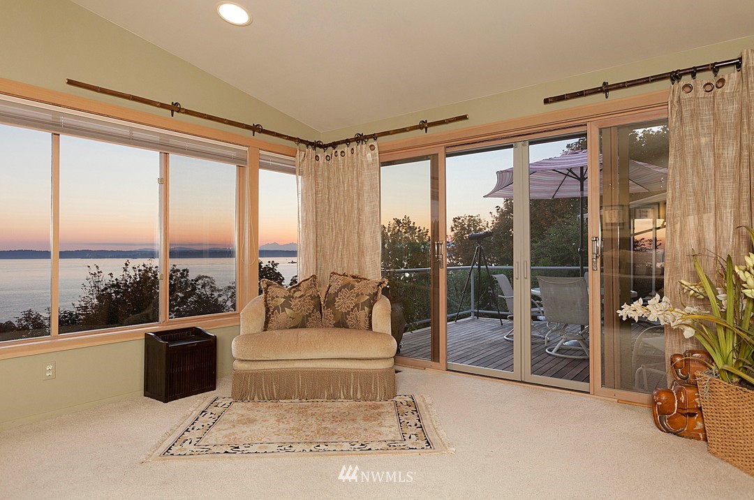 4715 West Ruffner Street Seattle, WA 98199 - Photo 10 of 25 Gallery Image 10