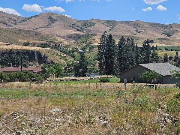 $210,000 | 24 Mossy Pt Circle, Unit 24, White Bird, ID 83554